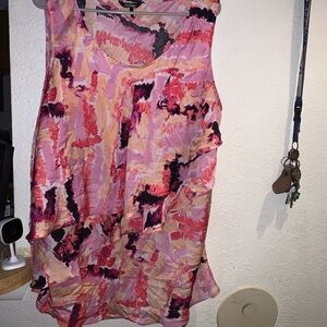 Daisy Fuentes Pink and Red Abstract Blouse